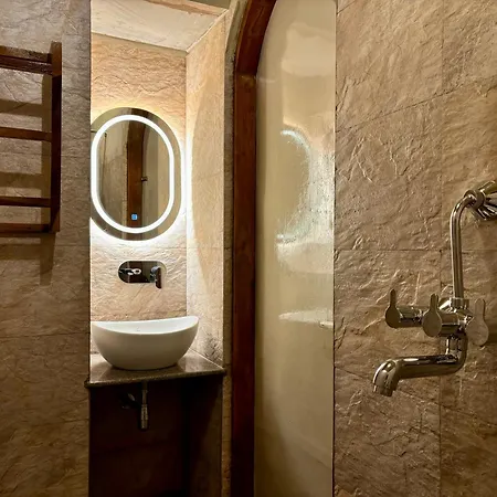 Ith Vintage Homestay Varanasi Exterior photo