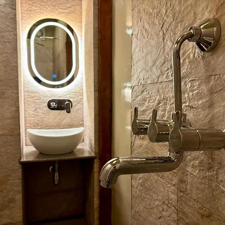 Ith Vintage Homestay Varanasi Exterior photo